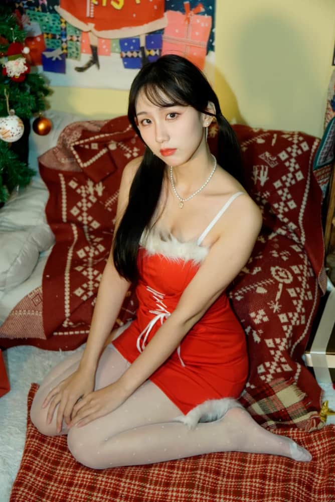圣诞老人美女写真图片 圣诞战衣白丝纯欲图片_9