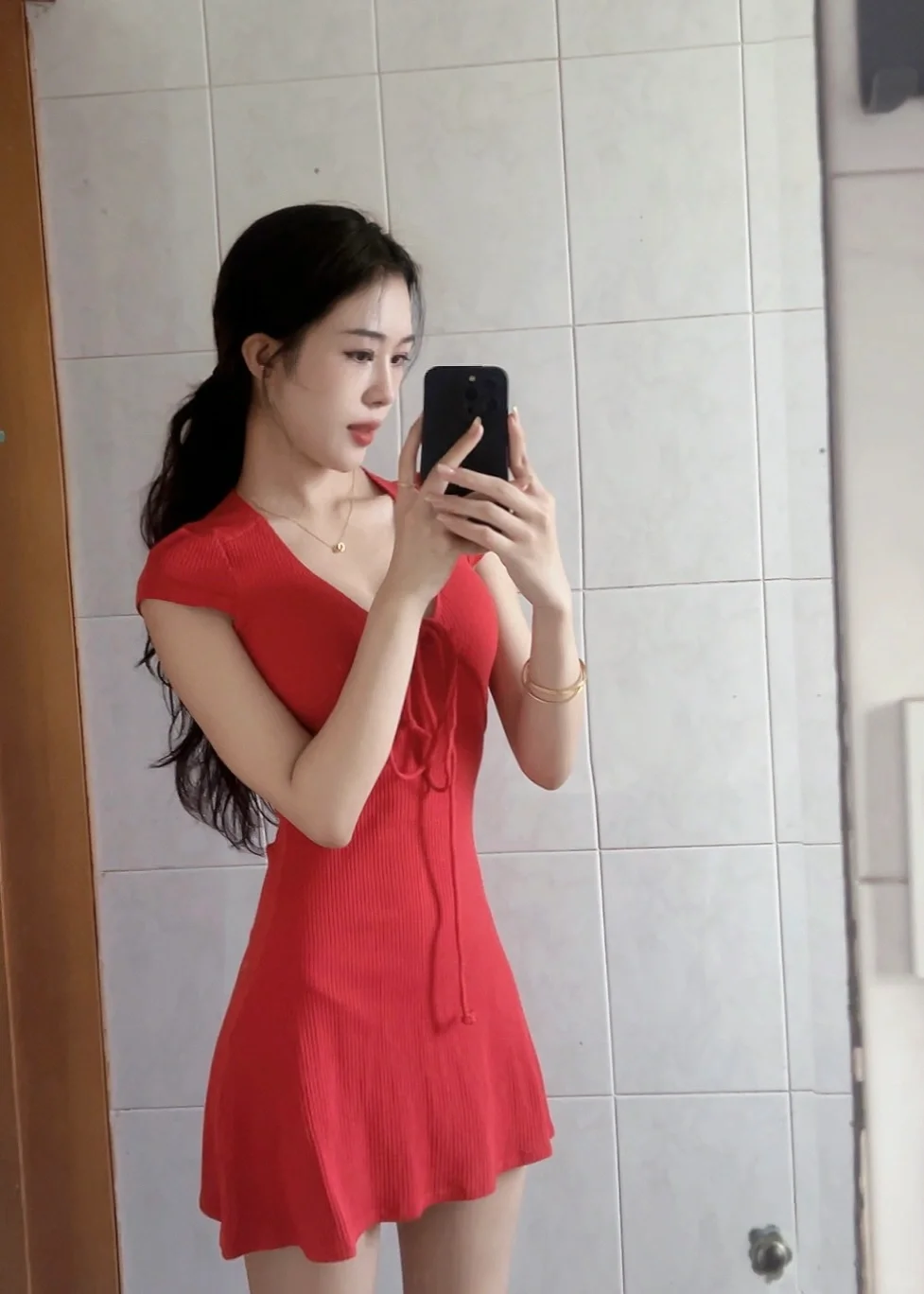 红色裙子圣诞新年元旦穿搭图片_6