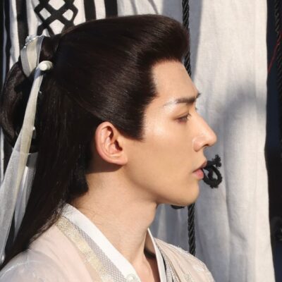 邓为侧颜古装戏生图 皮肤状态不错