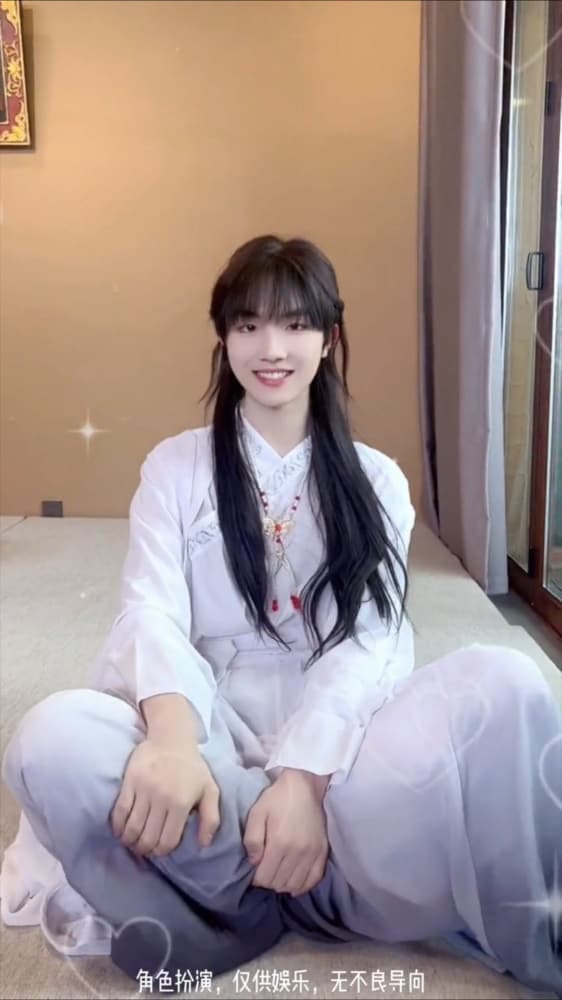 苏新皓女装图片 可盐可甜百变小铲 ​_6