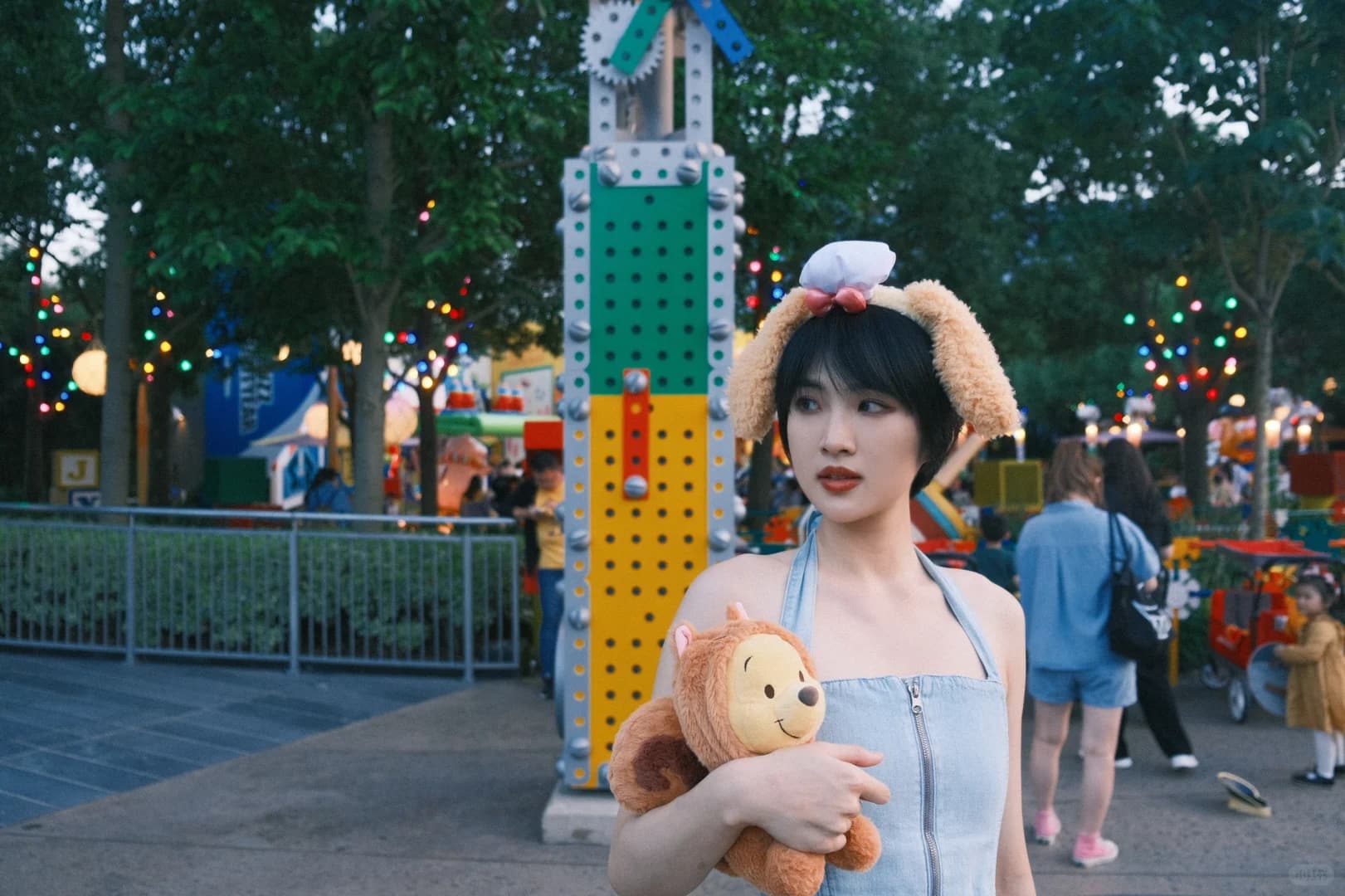 华为二公主姚安娜Annabel复古短发美照_4