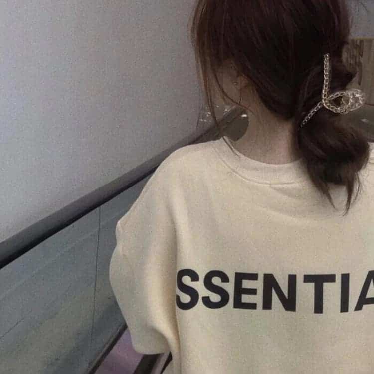 大学生喜欢的忧郁伤感女生头像 ins风真人女头_1