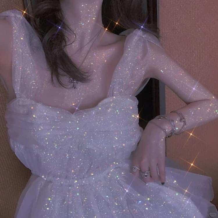 大学生喜欢的忧郁伤感女生头像 ins风真人女头_2