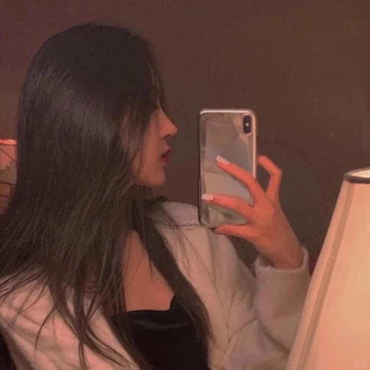 大学生喜欢的忧郁伤感女生头像 ins风真人女头_7