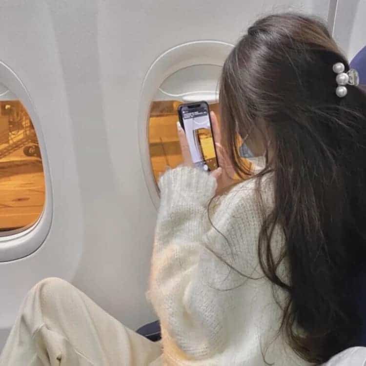 大学生喜欢的忧郁伤感女生头像 ins风真人女头_8