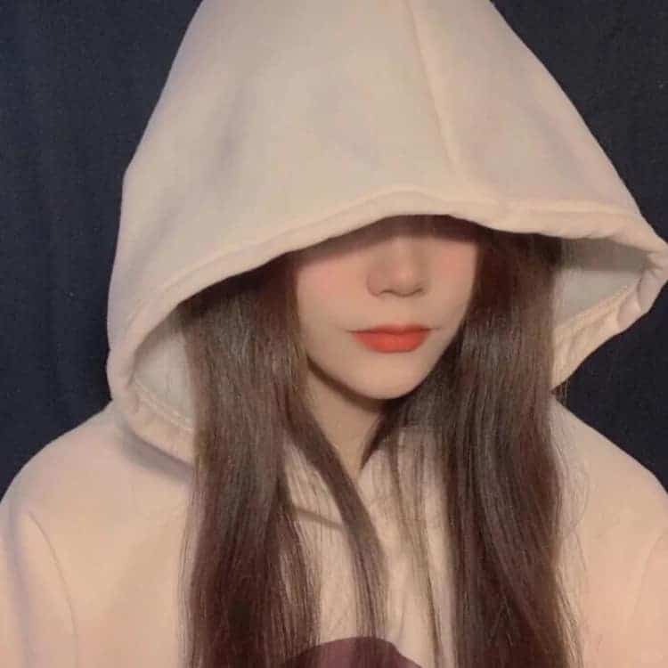 大学生喜欢的忧郁伤感女生头像 ins风真人女头_13