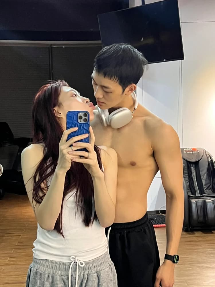 一个男人想要你又克制的表现_5
