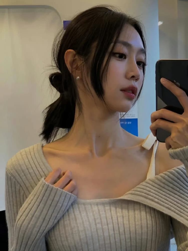 Lovelyz成员解散后徐智秀在工厂打工，智秀被生活美照图片_1