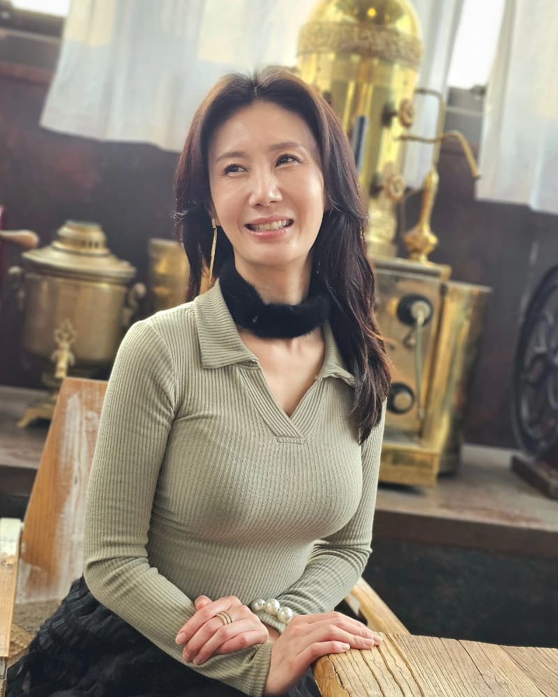 50岁左右的女人真实图片，我喜欢年纪大的女人！_2