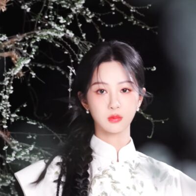 杨紫中国风古韵旗袍图片