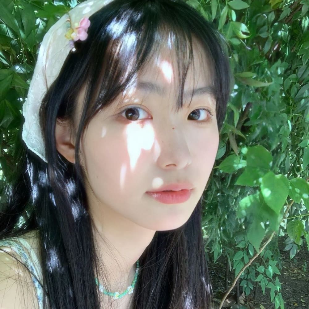 可爱的绿色系女生真人头像图片_12