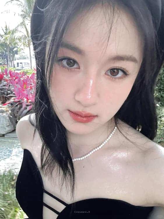 黑色长发李兰迪邻家姐姐氛围感微信头像_5