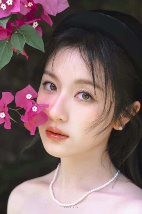 黑色长发李兰迪邻家姐姐氛围感微信头像_12
