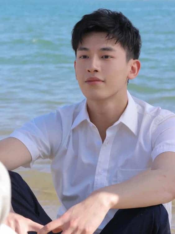 辛云来白衬衫少年感男生头像高清图片_1