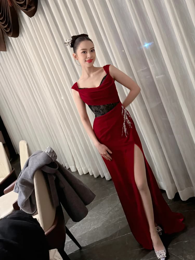 朗朗老婆吉娜·爱丽丝惊艳的照片_7