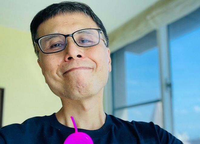 著名作词人何厚华因病离世_2