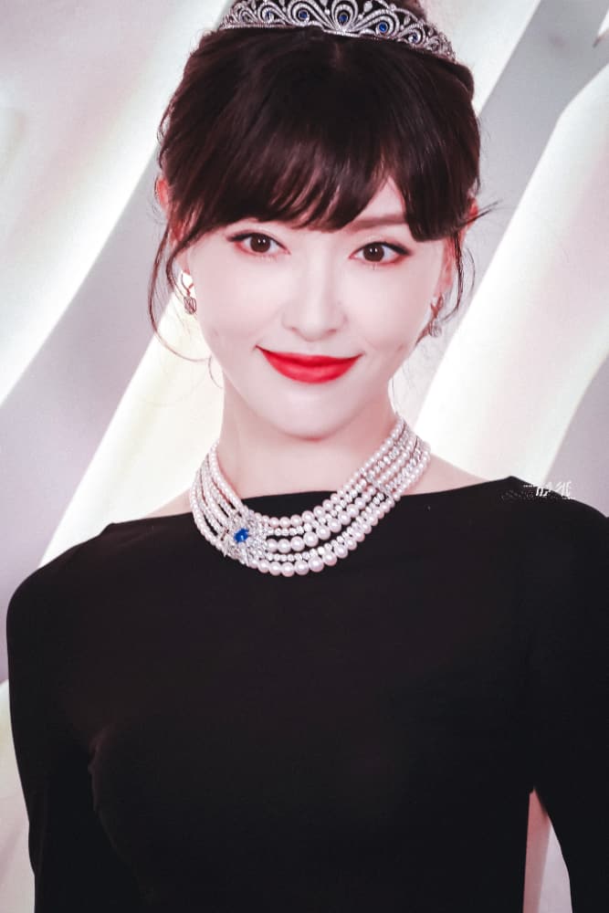 Tiffany活动唐嫣赫本公主风露背图片_9