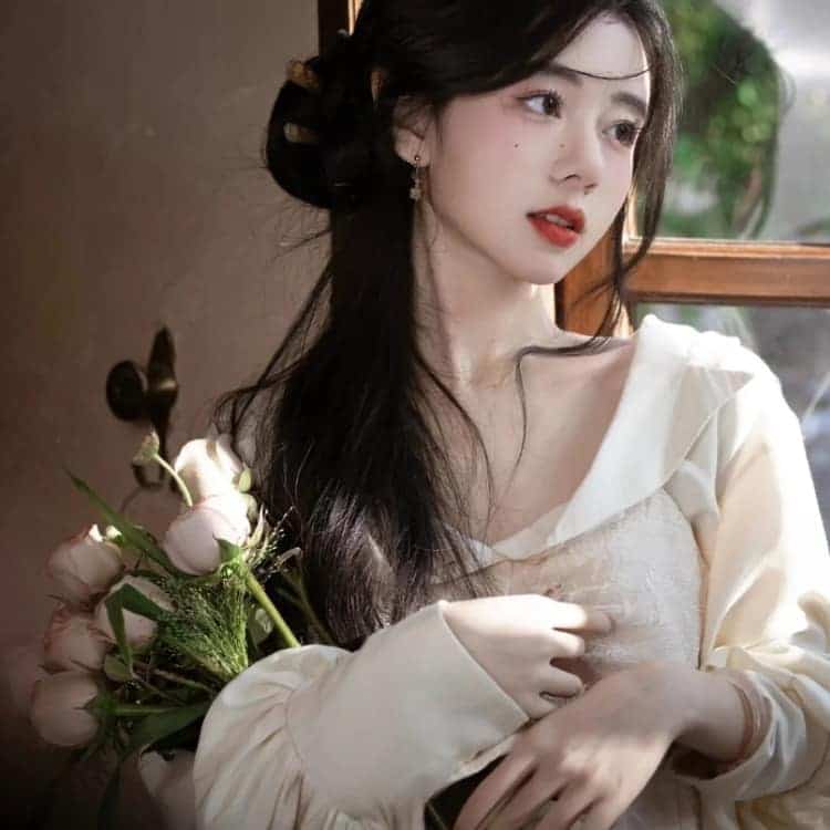 春天女生和鲜花唯美氛围感微信闺蜜头像_13
