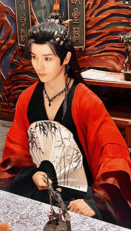短剧深情男神李菲古风超级帅的头像_22