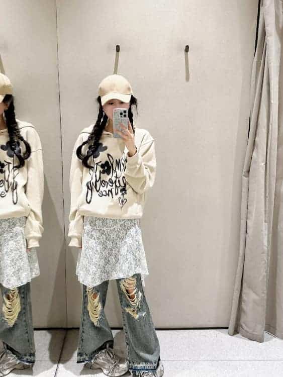 女生牛仔裤蕾丝屁帘遮臀部穿搭真人效果图_4