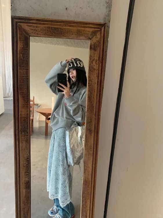 女生牛仔裤蕾丝屁帘遮臀部穿搭真人效果图_19