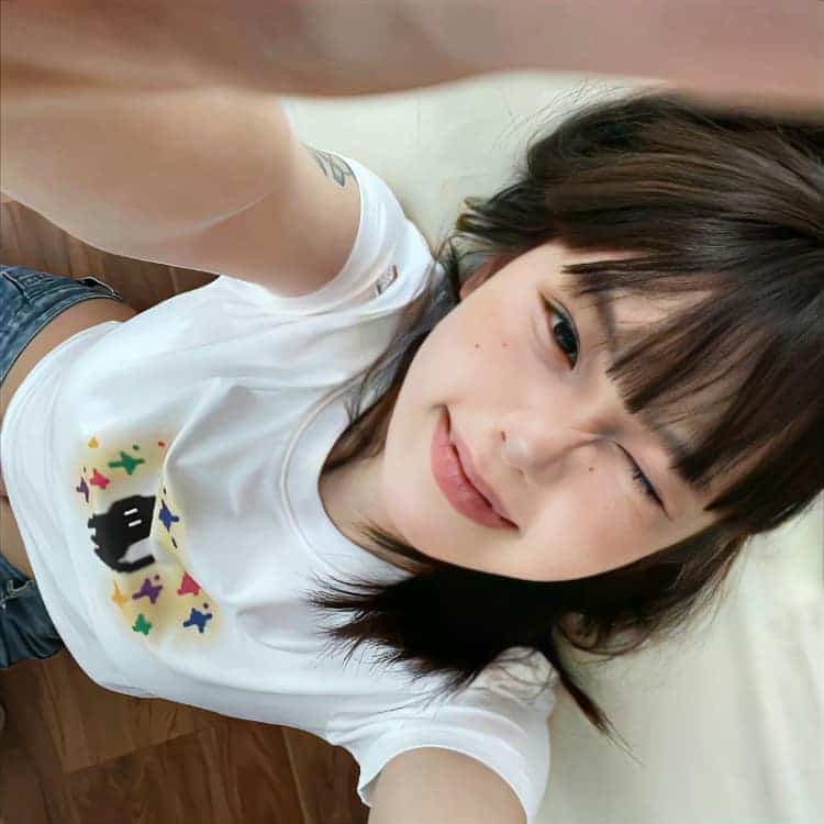 ins高级质感小众唯美滤镜真人女生头像_9