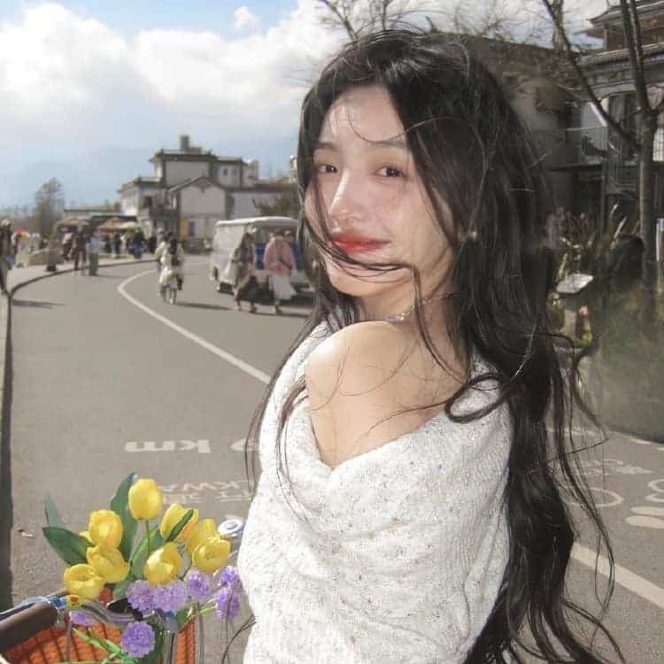 ins高级质感小众唯美滤镜真人女生头像_15