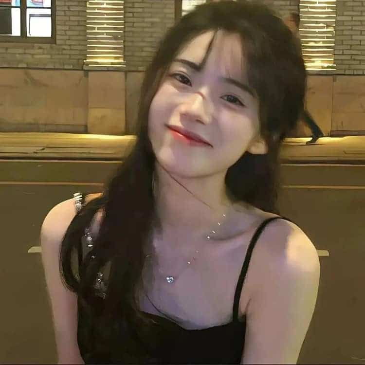 ins高级质感小众唯美滤镜真人女生头像_24