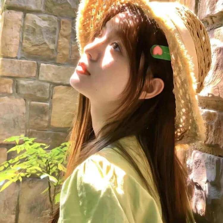 ins高级质感小众唯美滤镜真人女生头像_28