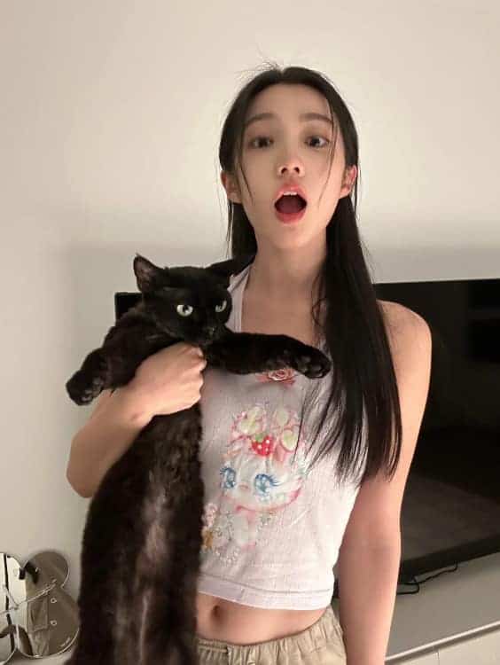 《与凤行》灵动少女小荷黄羿甜美现实生活美照_22