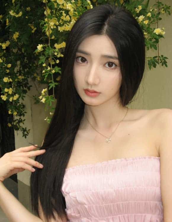 《与凤行》灵动少女小荷黄羿甜美现实生活美照_18