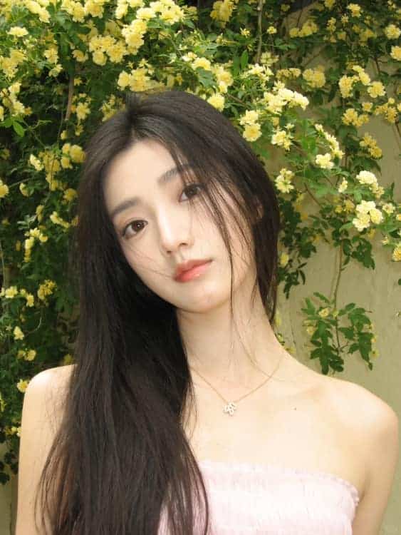 《与凤行》灵动少女小荷黄羿甜美现实生活美照_16