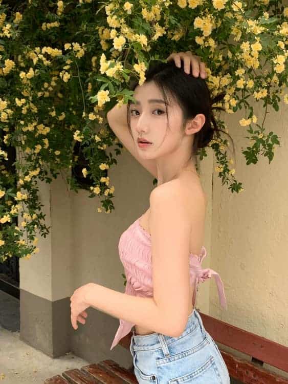 《与凤行》灵动少女小荷黄羿甜美现实生活美照_15