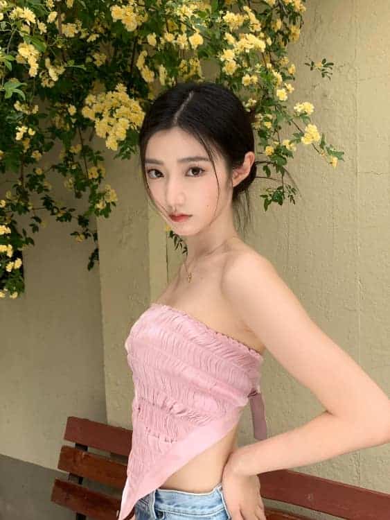 《与凤行》灵动少女小荷黄羿甜美现实生活美照_11