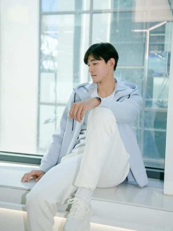 《与凤行》顾成锦李子峰松弛人夫感男生头像_3
