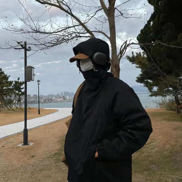 文艺有韵味复古高级感真人男生头像_4