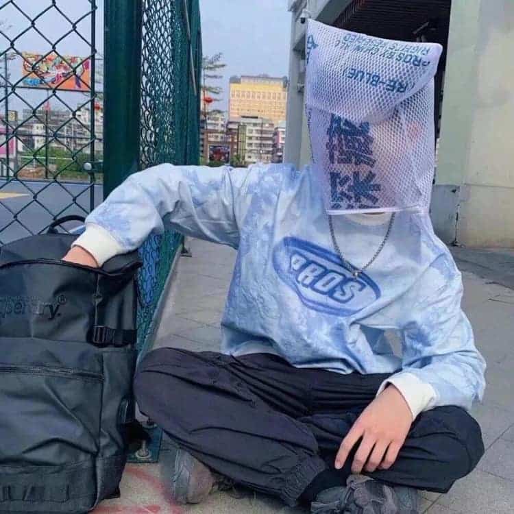 文艺有韵味复古高级感真人男生头像_5
