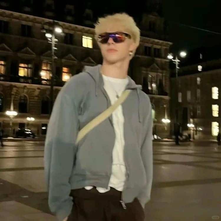 成熟霸气有男人味欧美风高级感男生头像_2