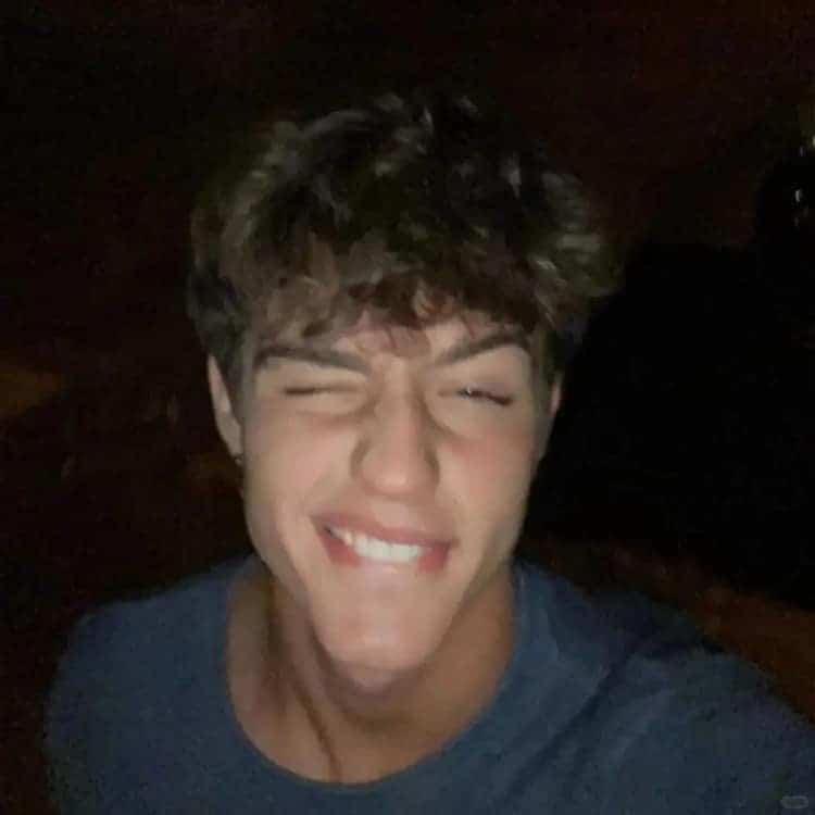 成熟霸气有男人味欧美风高级感男生头像_13