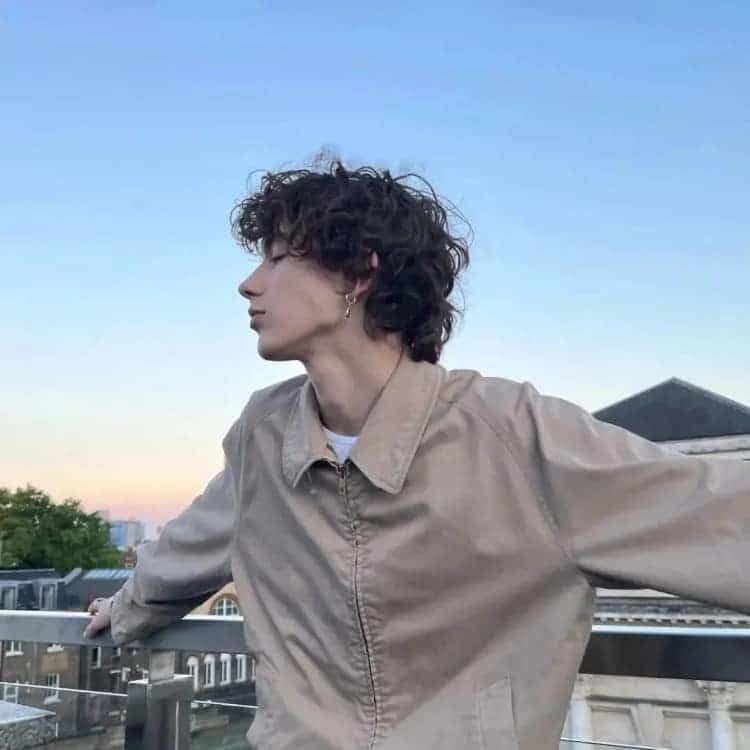 成熟霸气有男人味欧美风高级感男生头像_18