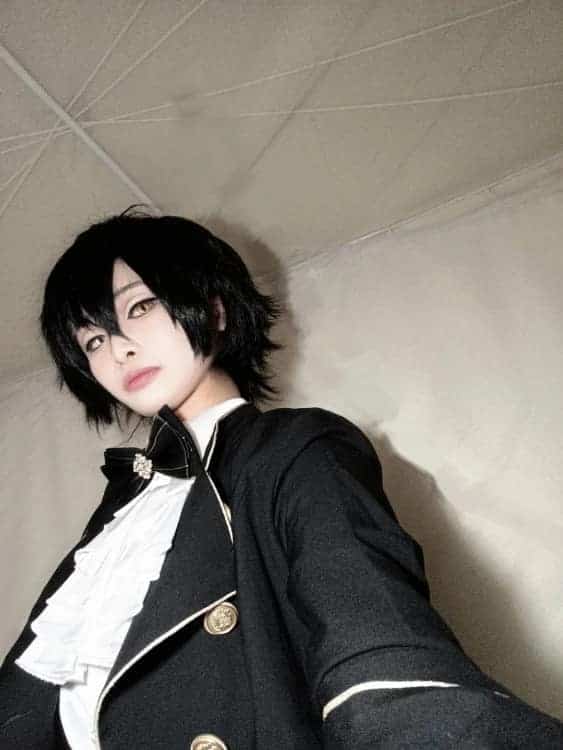 真人cosplay龙族路鸣泽服装造型真人效果图_1