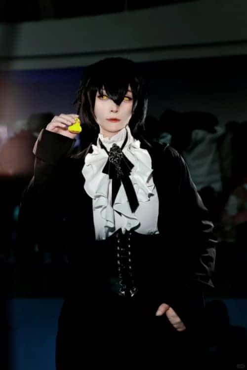 真人cosplay龙族路鸣泽服装造型真人效果图_8