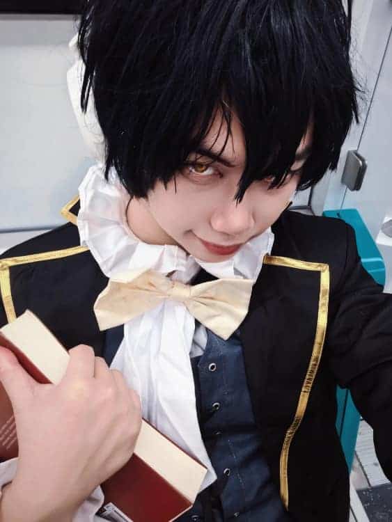 真人cosplay龙族路鸣泽服装造型真人效果图_16