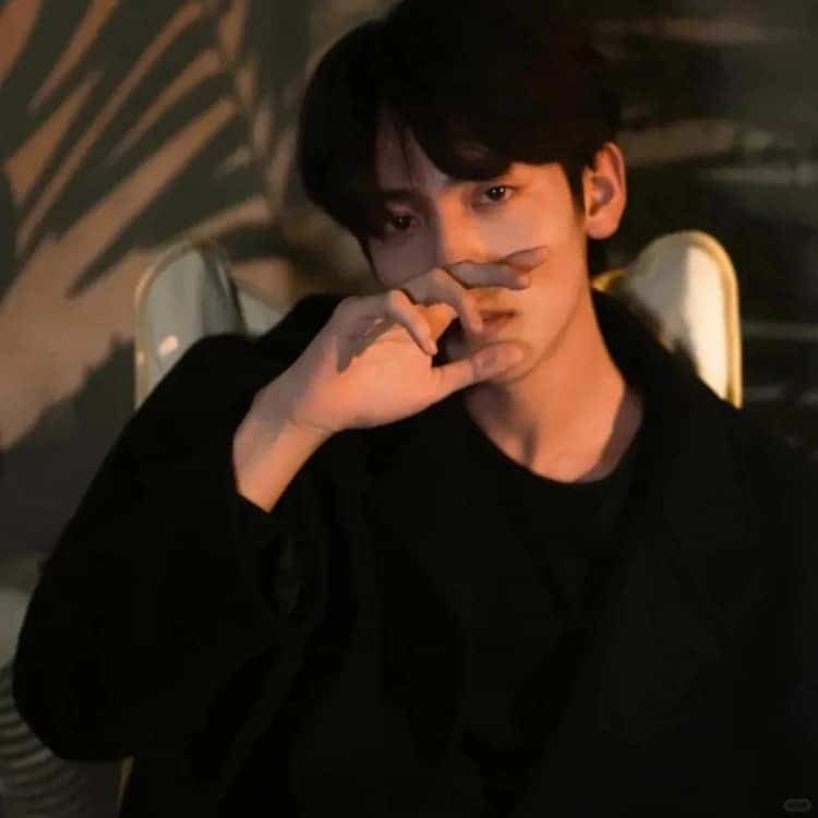 让人有聊天欲望的纯欲真人男生头像_12