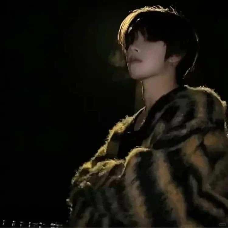 让人有聊天欲望的纯欲真人男生头像_16