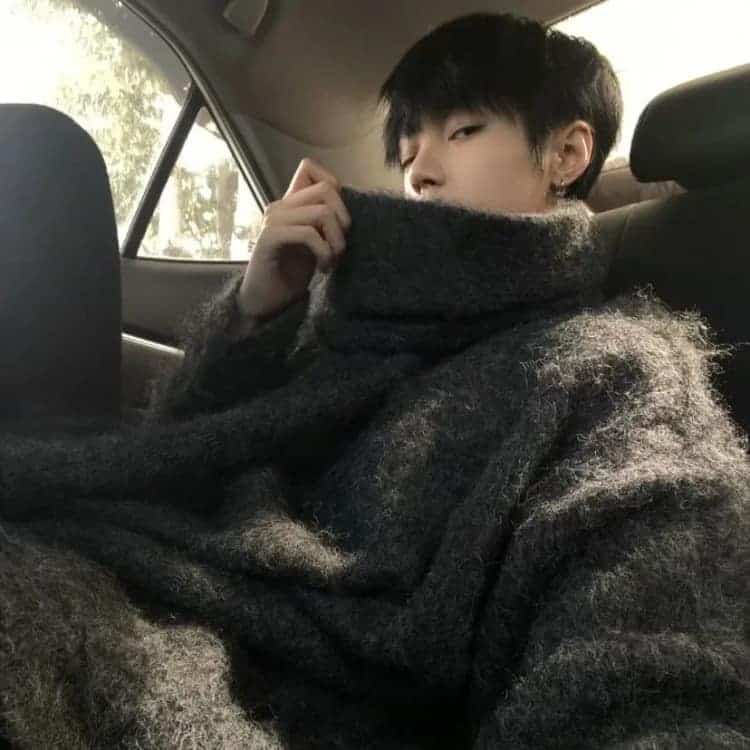 让人有聊天欲望的纯欲真人男生头像_23
