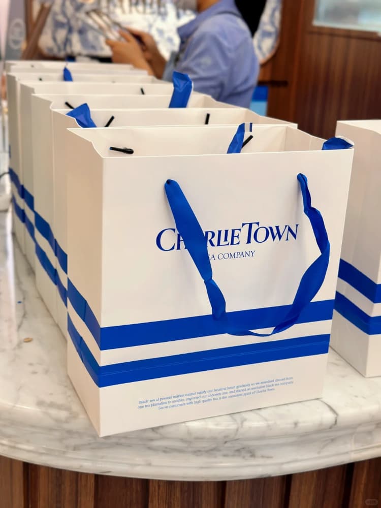 适合发朋友圈的高端CharlieTown奶茶图片_3