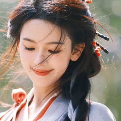 陈瑶170甜妹麻花辫爆改葫芦藤写真图片