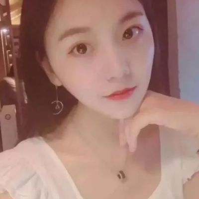 一条小团团露脸照片集合