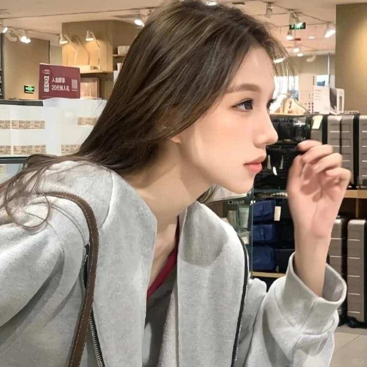 优雅感性好看的成熟女生头像_4